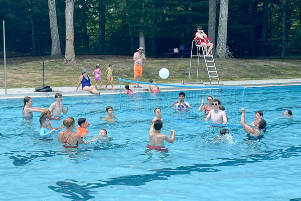 pool party
