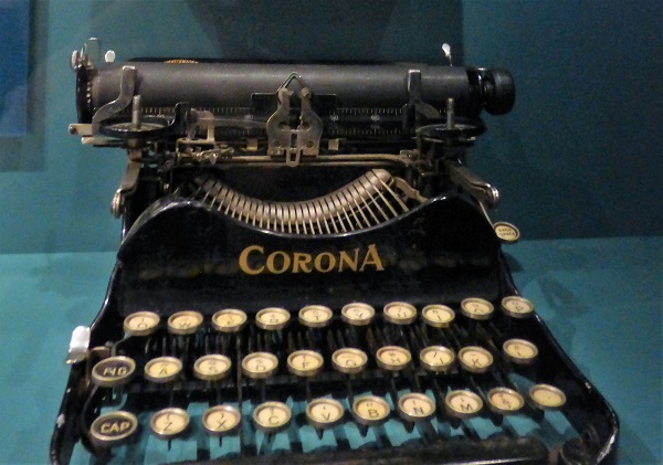 Corona typewriter