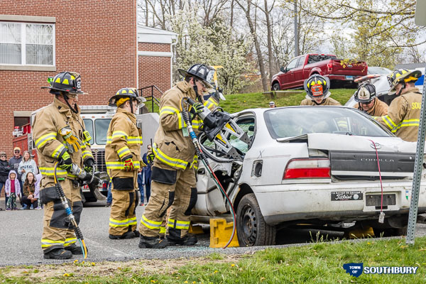extrication by southbury firefighters