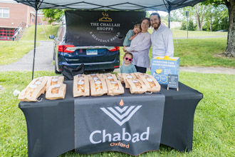 chabad jewish center of oxford vendor table