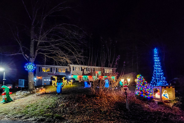 holiday house lights