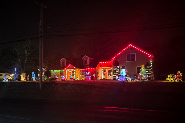 holiday house lights