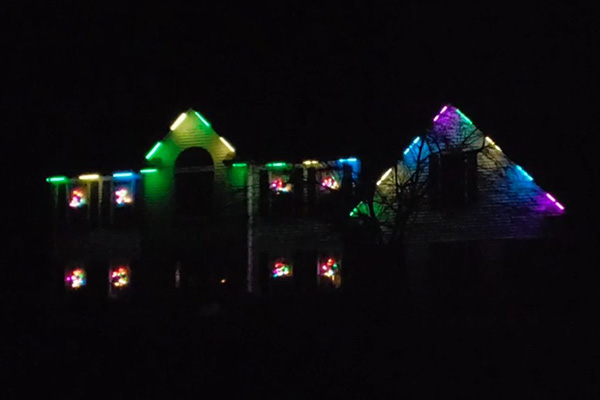 holiday house lights