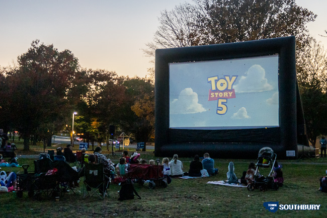 outdoor movie night